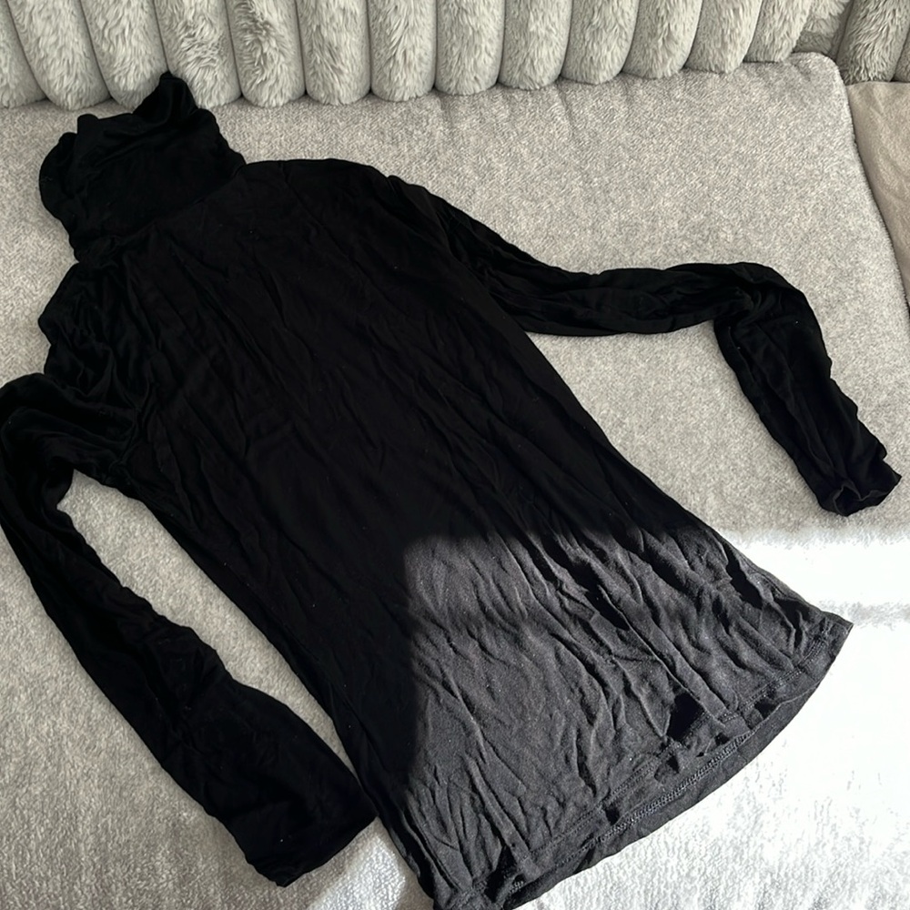 H&M black turtle neck long sleeve